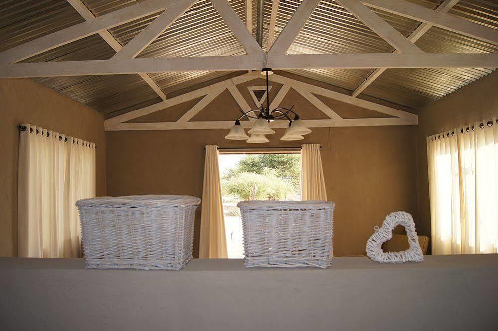 Harnas Wildlife Foundation Gobabis Exteriör bild